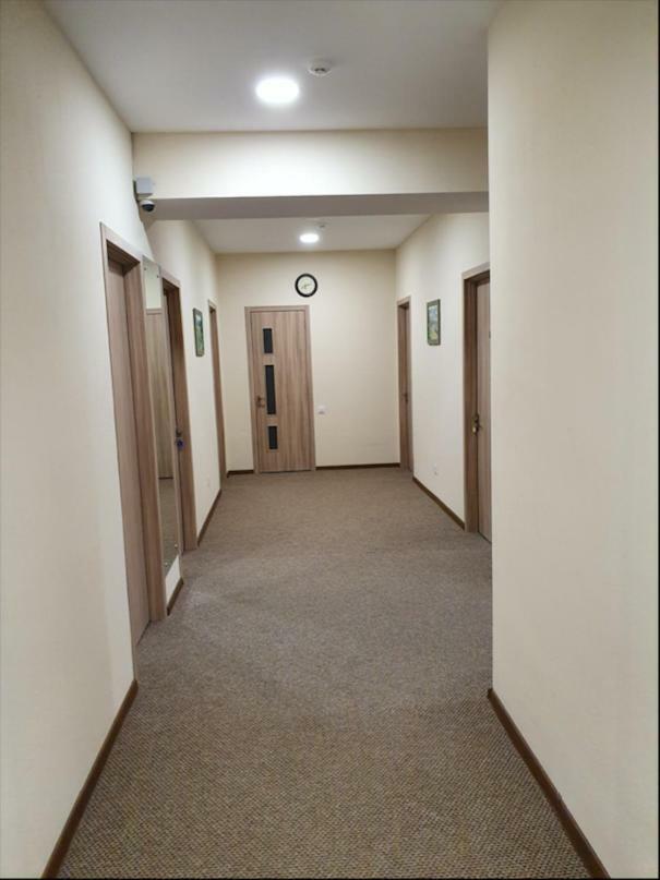 5 Rooms Near 300 Aragveli Metro Station Tbilisi ภายนอก รูปภาพ